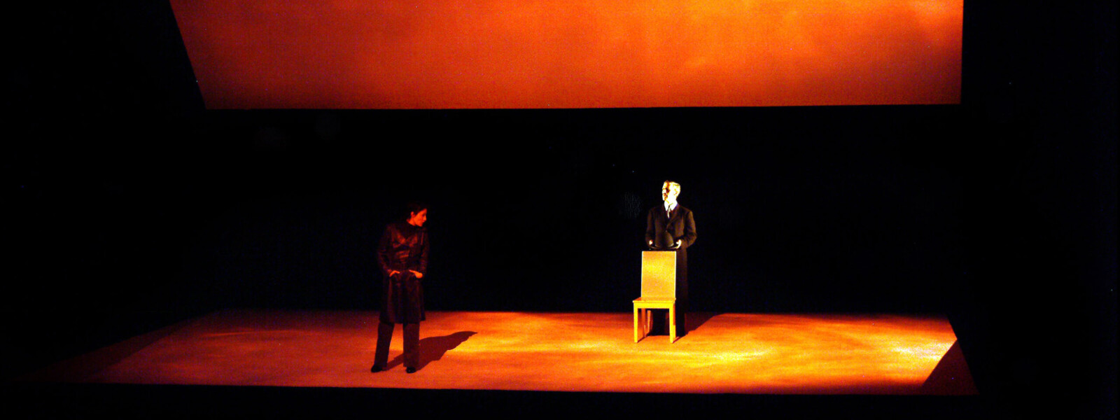 Faust / How I rose Foto de Andrea López